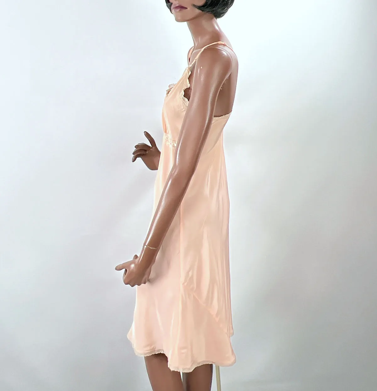 40s Vintage Full Slip Lace Trim Women's Medium Peach Rayon VFG