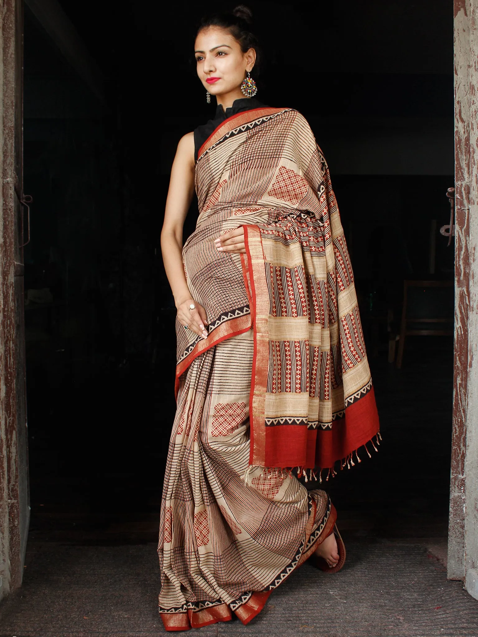 Beige Red Black Hand Block Printed Handwoven Linen Saree With Zari Border - S031703586