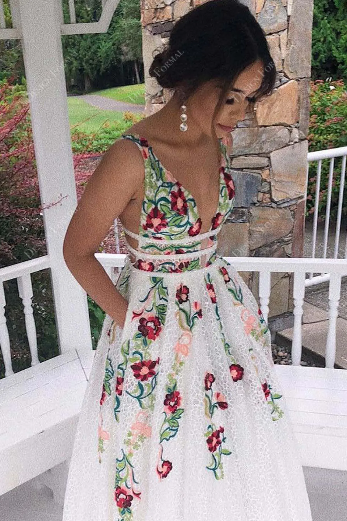 Floral Embroidery Sexy Plunging Neck Open Back Custom Dress