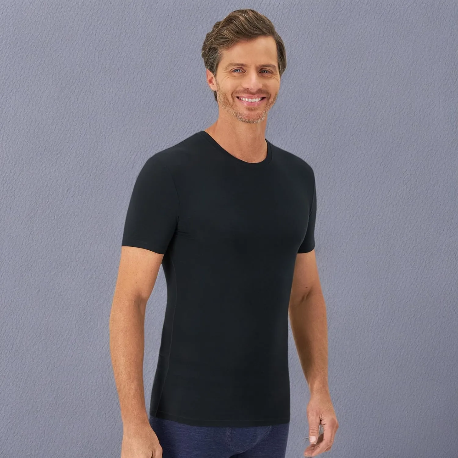 Hanes Men's Perfect Flex Crewneck Tee, 1-Pack, Stay Tucked Fitted Undershirt, Slim Fit Tight on Arms, White & Black