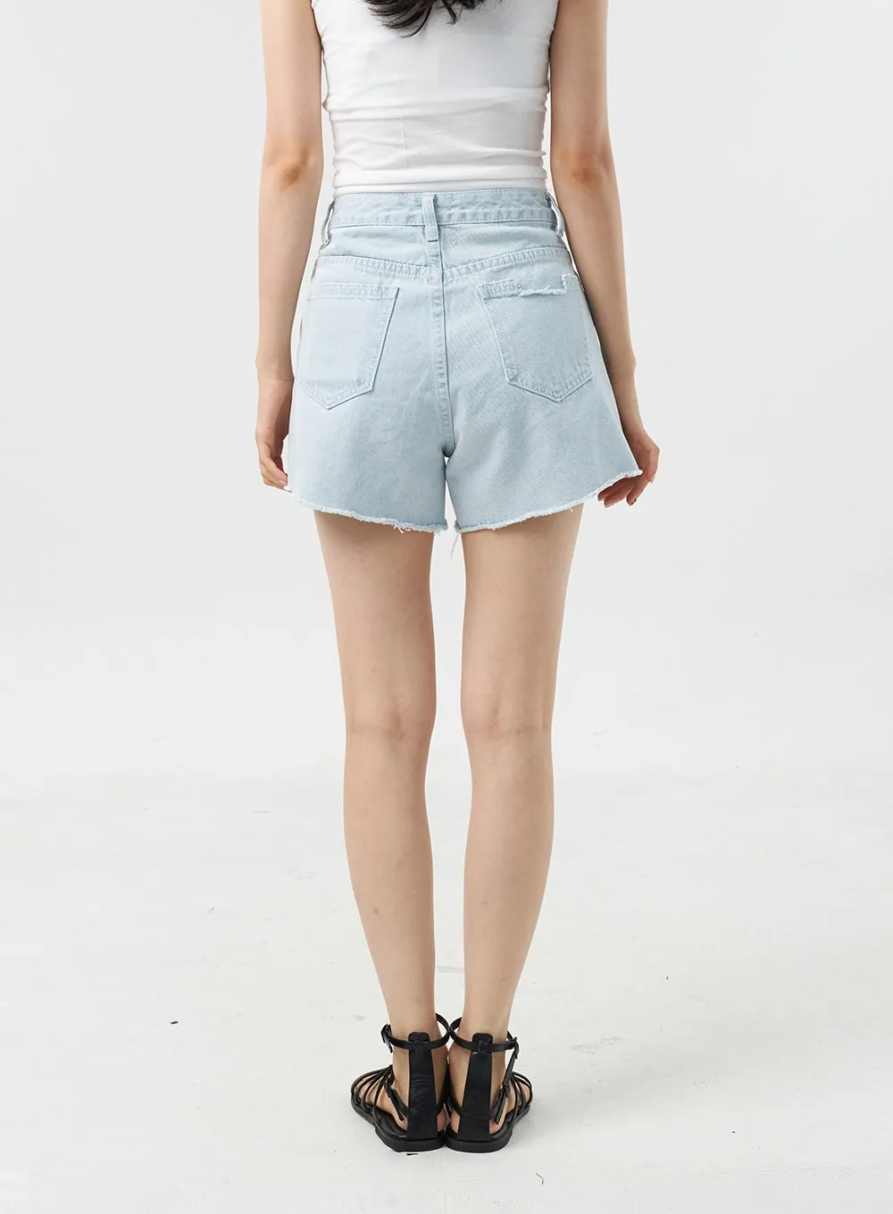 Light Wash Denim Shorts OU307