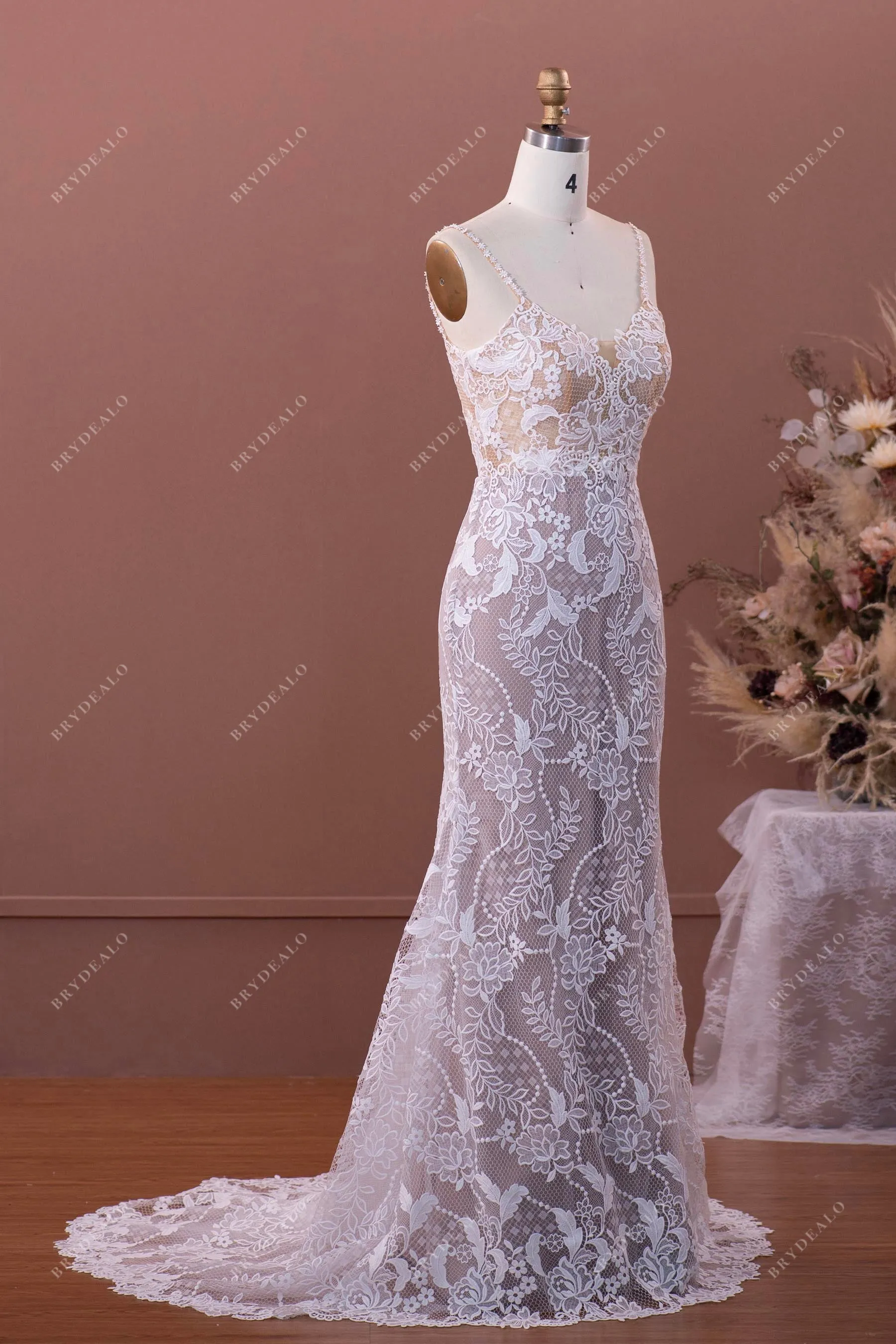 Romantic Flower Straps Lace Nude Beige Mermaid Wedding Dress