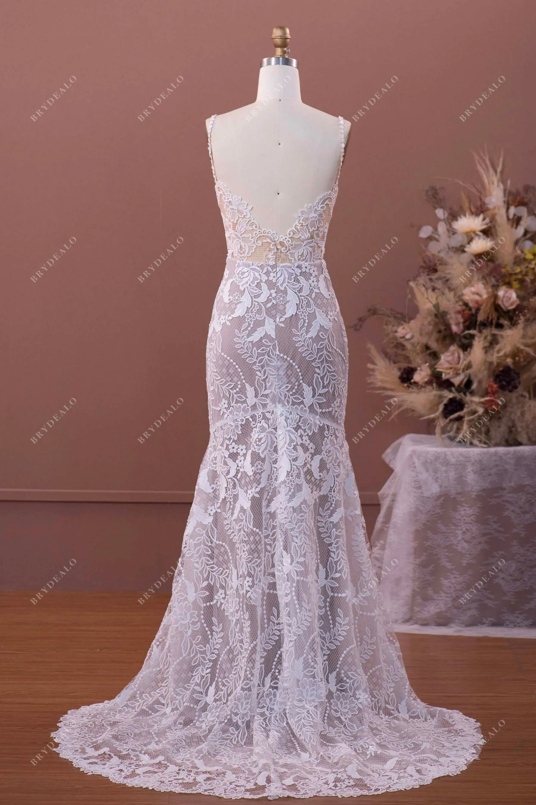 Romantic Flower Straps Lace Nude Beige Mermaid Wedding Dress