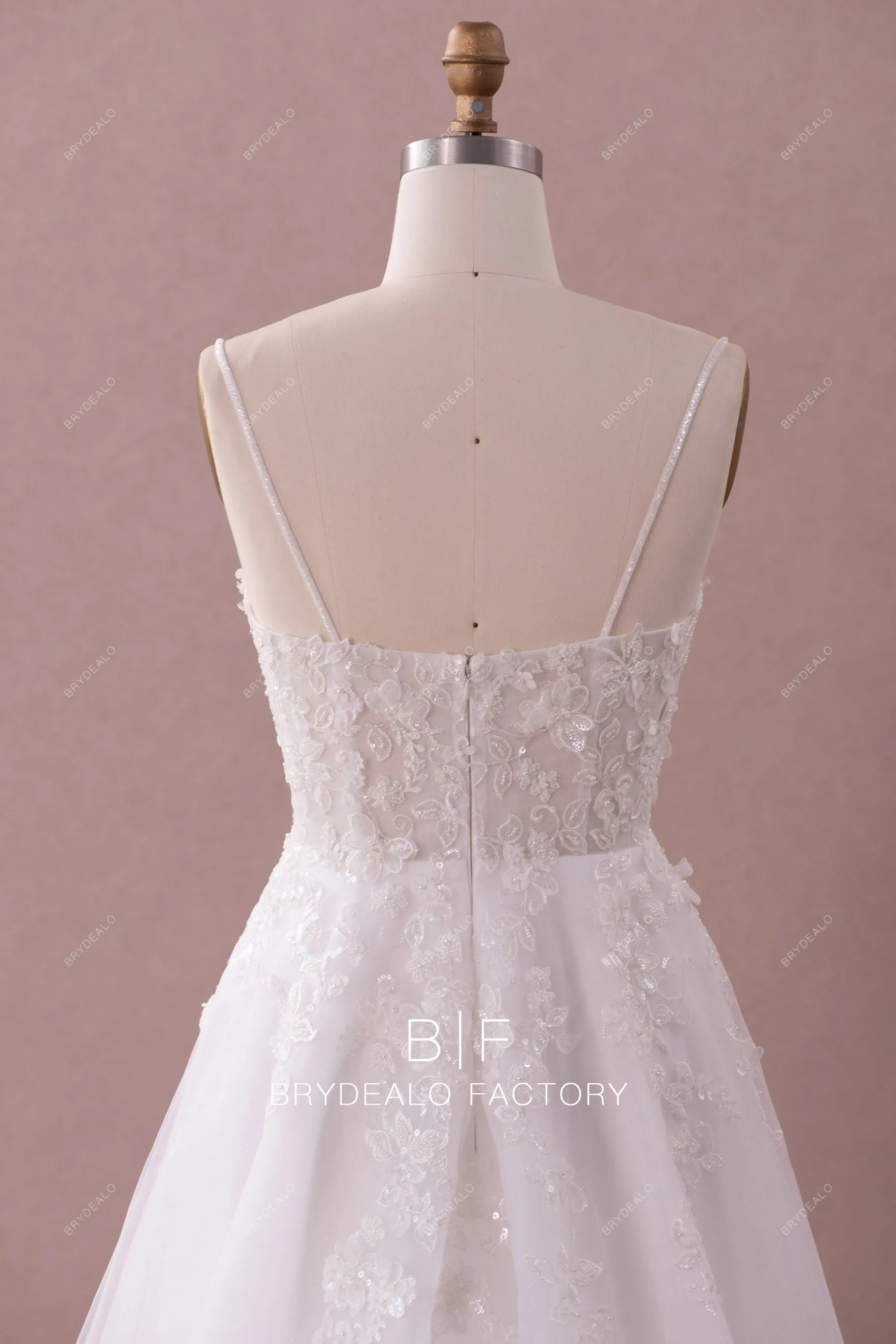Shimmery 3D Flower Lace Spaghetti Strap Scoop Neck Bridal Dress
