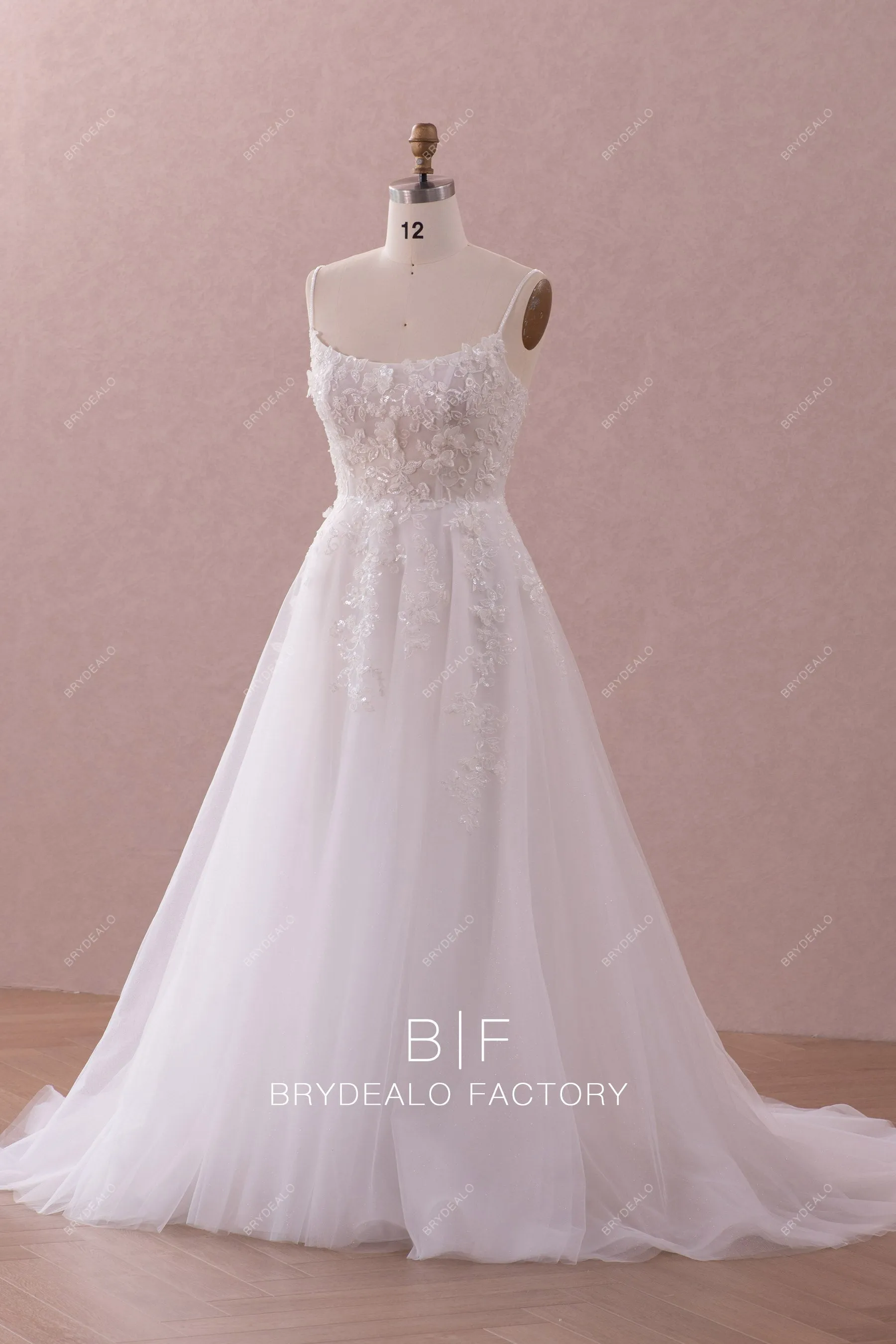 Shimmery 3D Flower Lace Spaghetti Strap Scoop Neck Bridal Dress