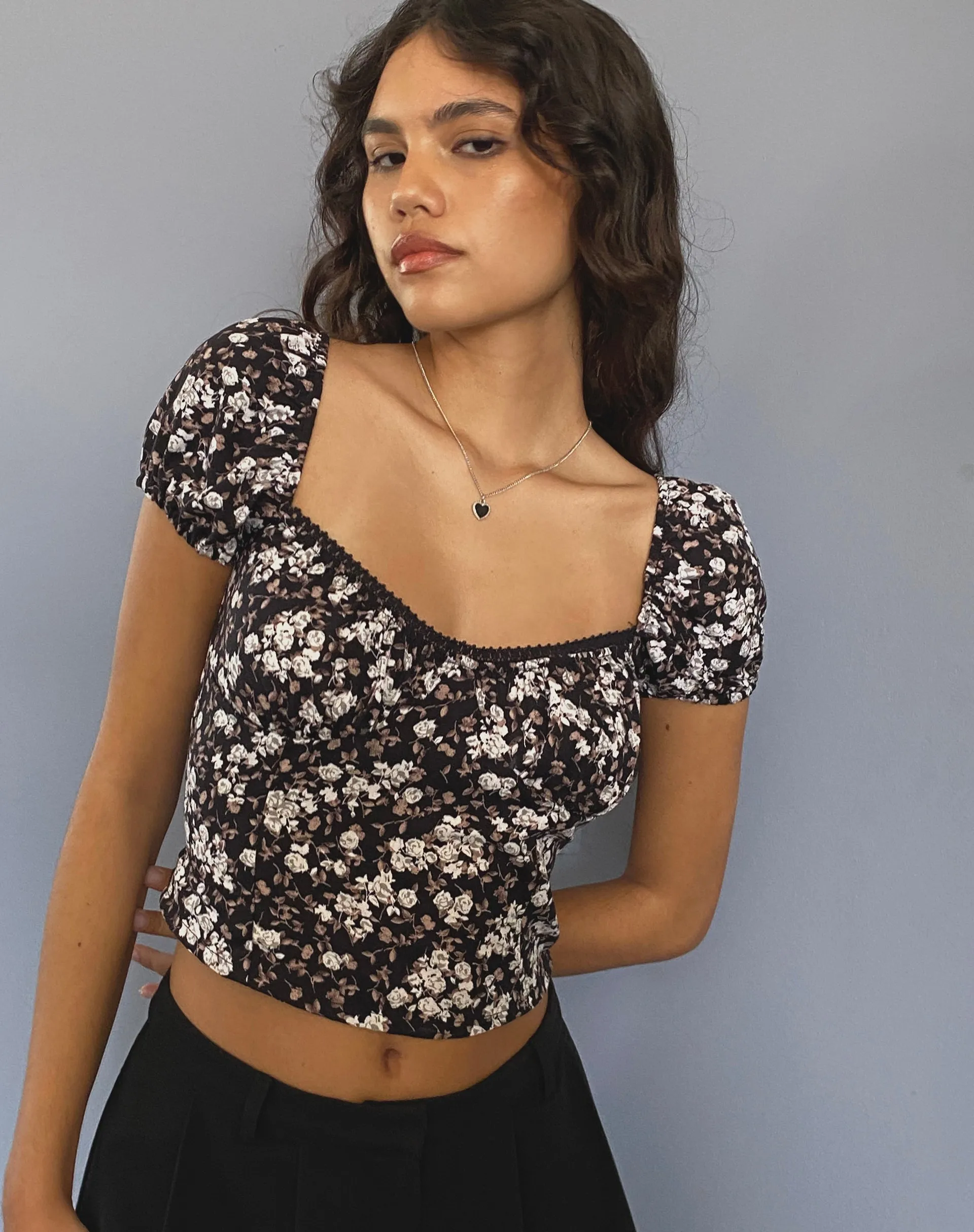 Tezu Sweetheart Top in Dark Wild Flower