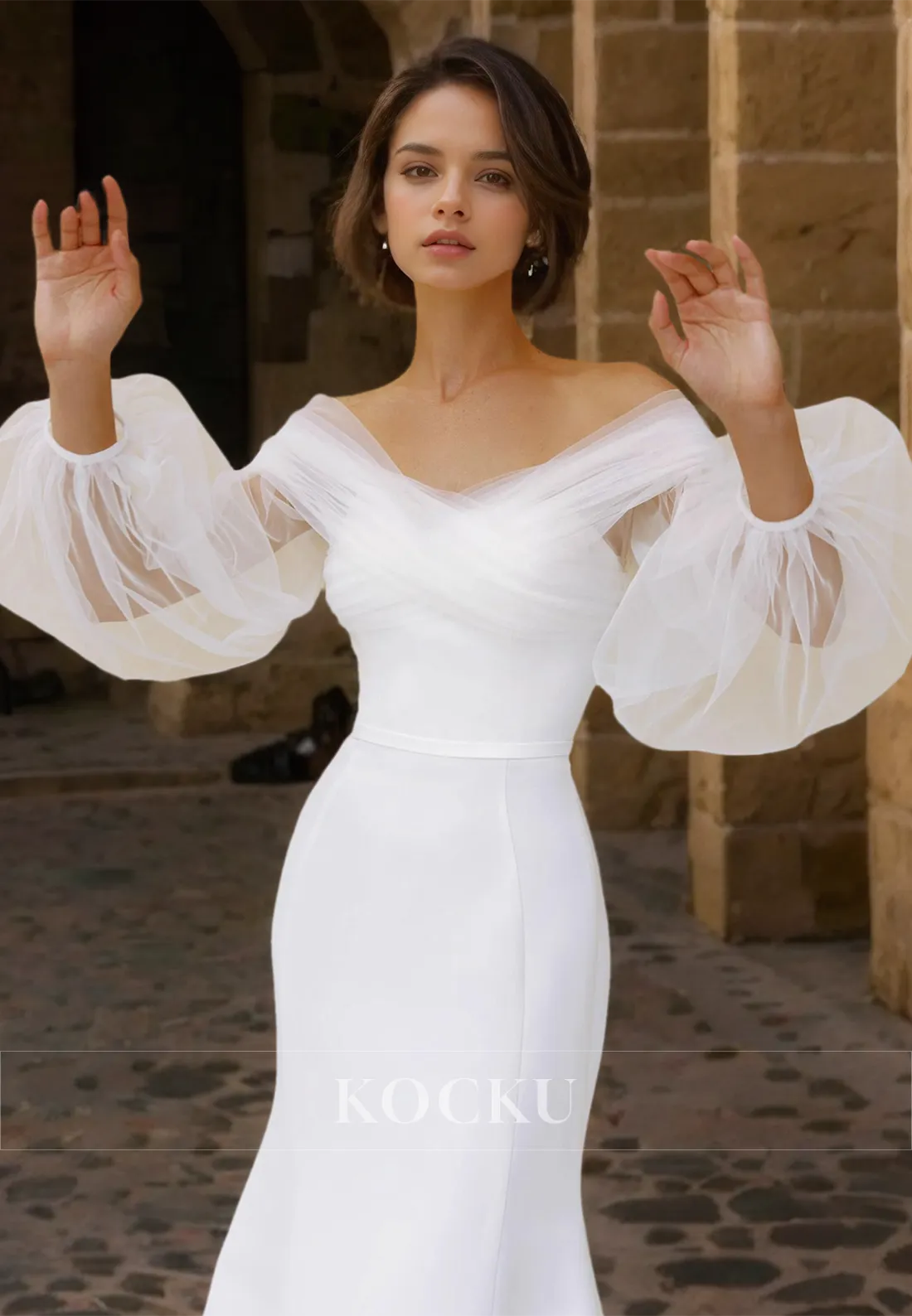 Tube Top Mermaid Wedding Dress Long Sleeves Pleated Satin Bridal Gowns with Sweep train