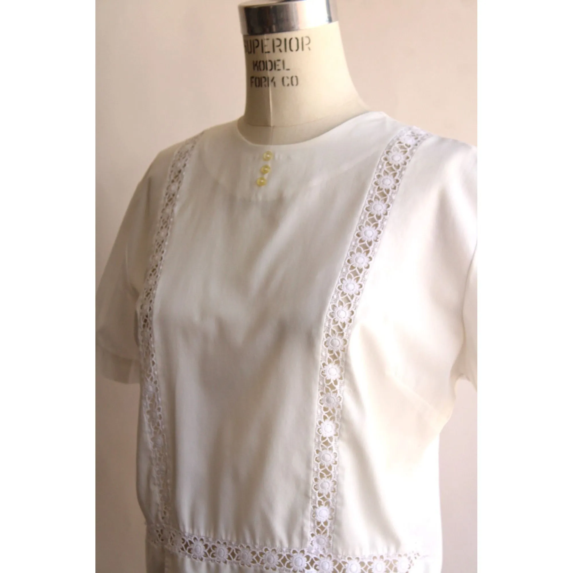 Vintage 1960s Pat McKay White Blouse