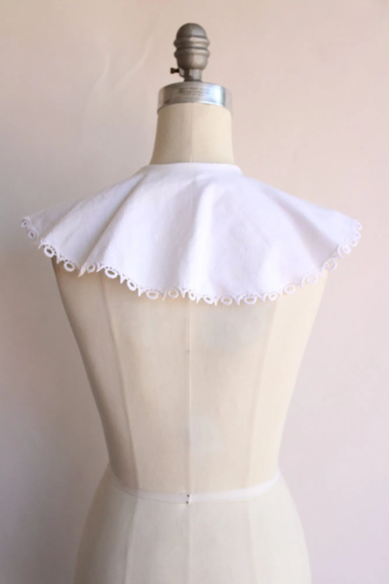 Vintage 1980s Lace Collar, White Detachable